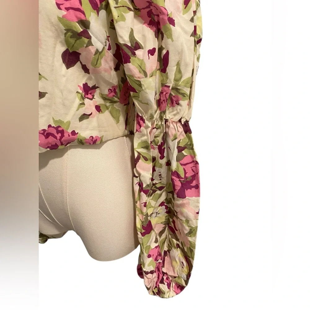 Floral Puff Sleeve Top - Picture 4 of 10